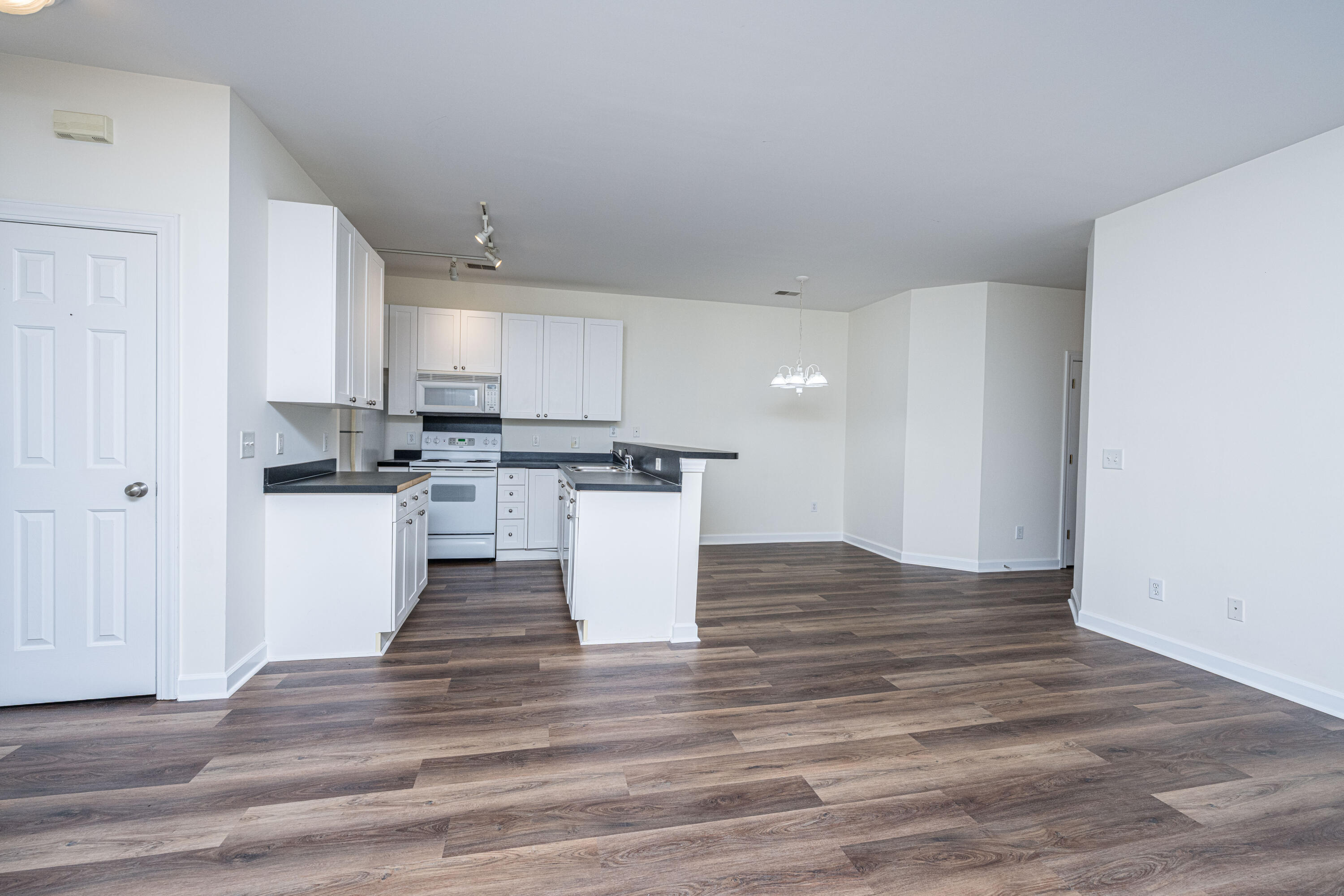403 S Elgin Court