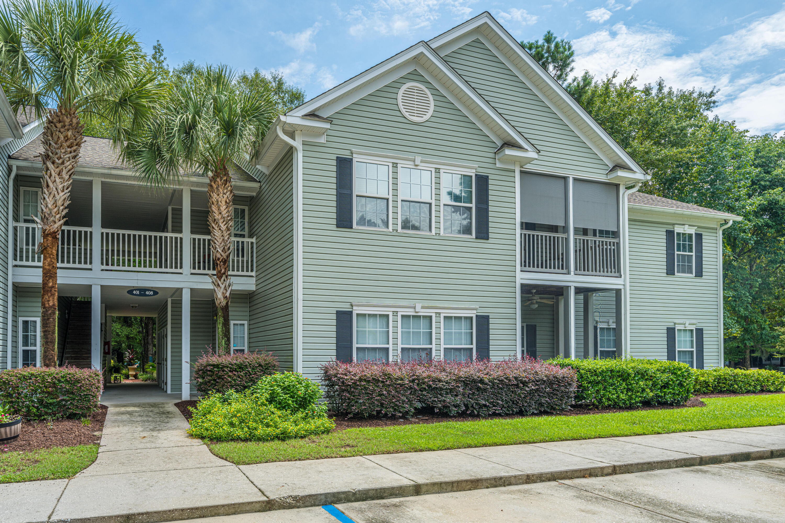 403 S Elgin Court