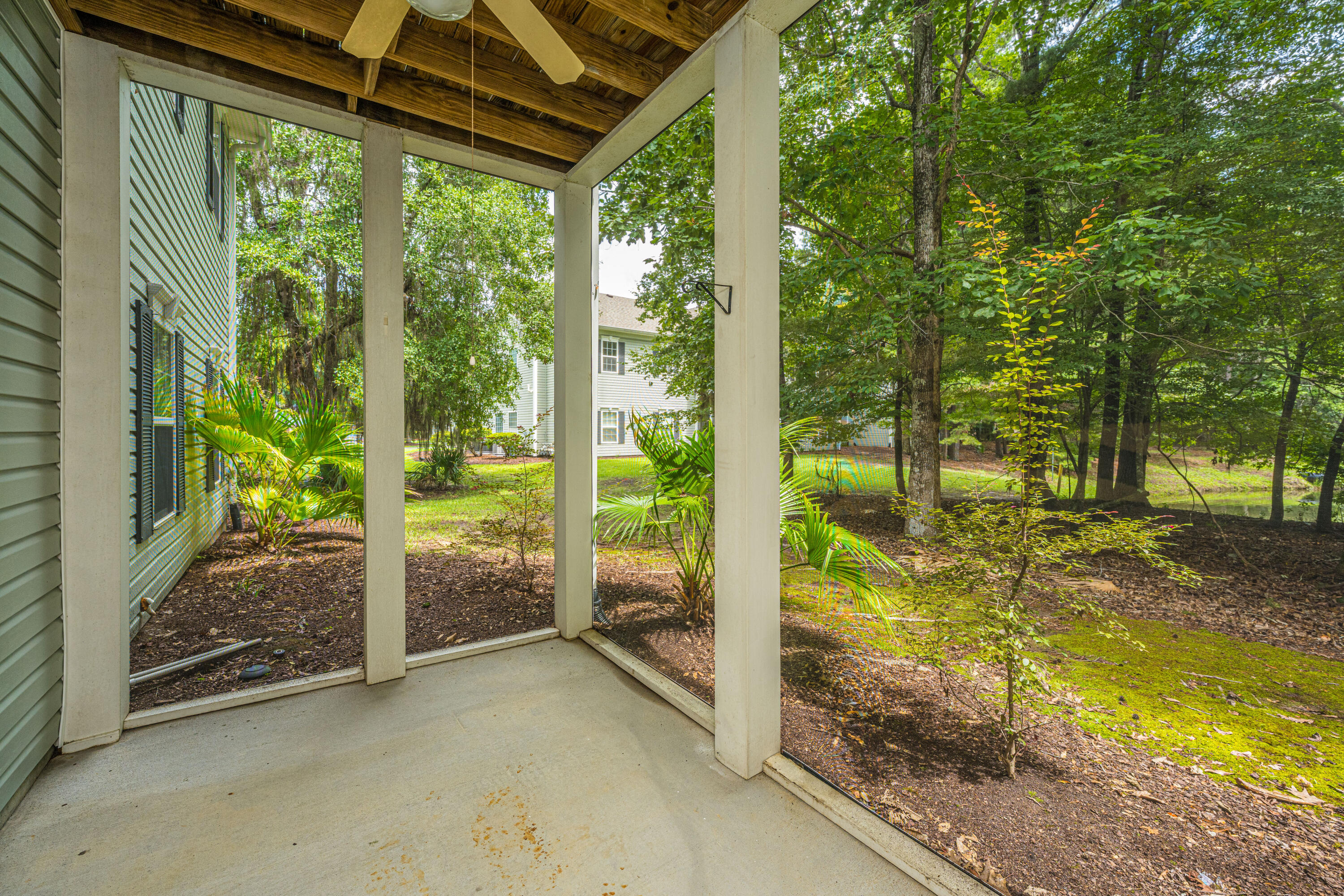 403 S Elgin Court