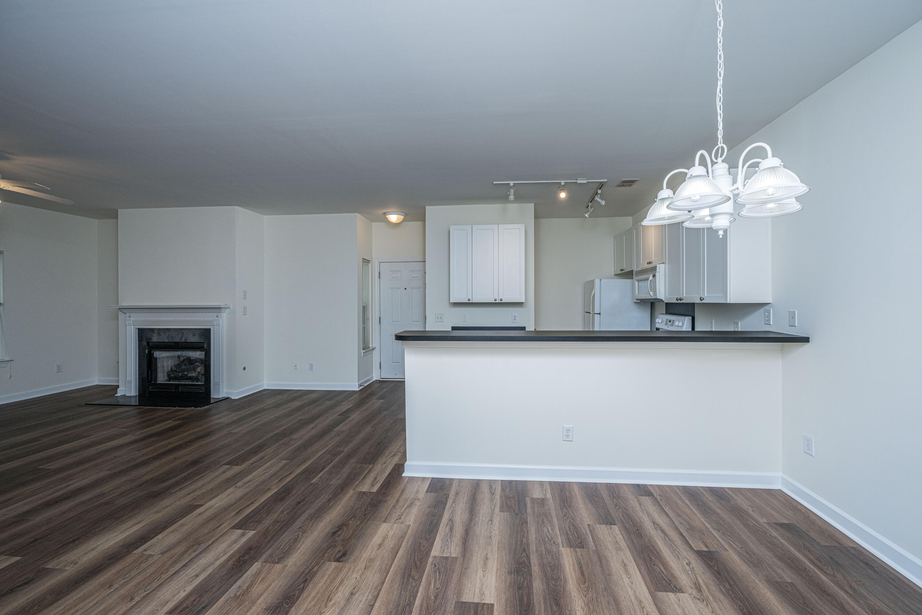403 S Elgin Court