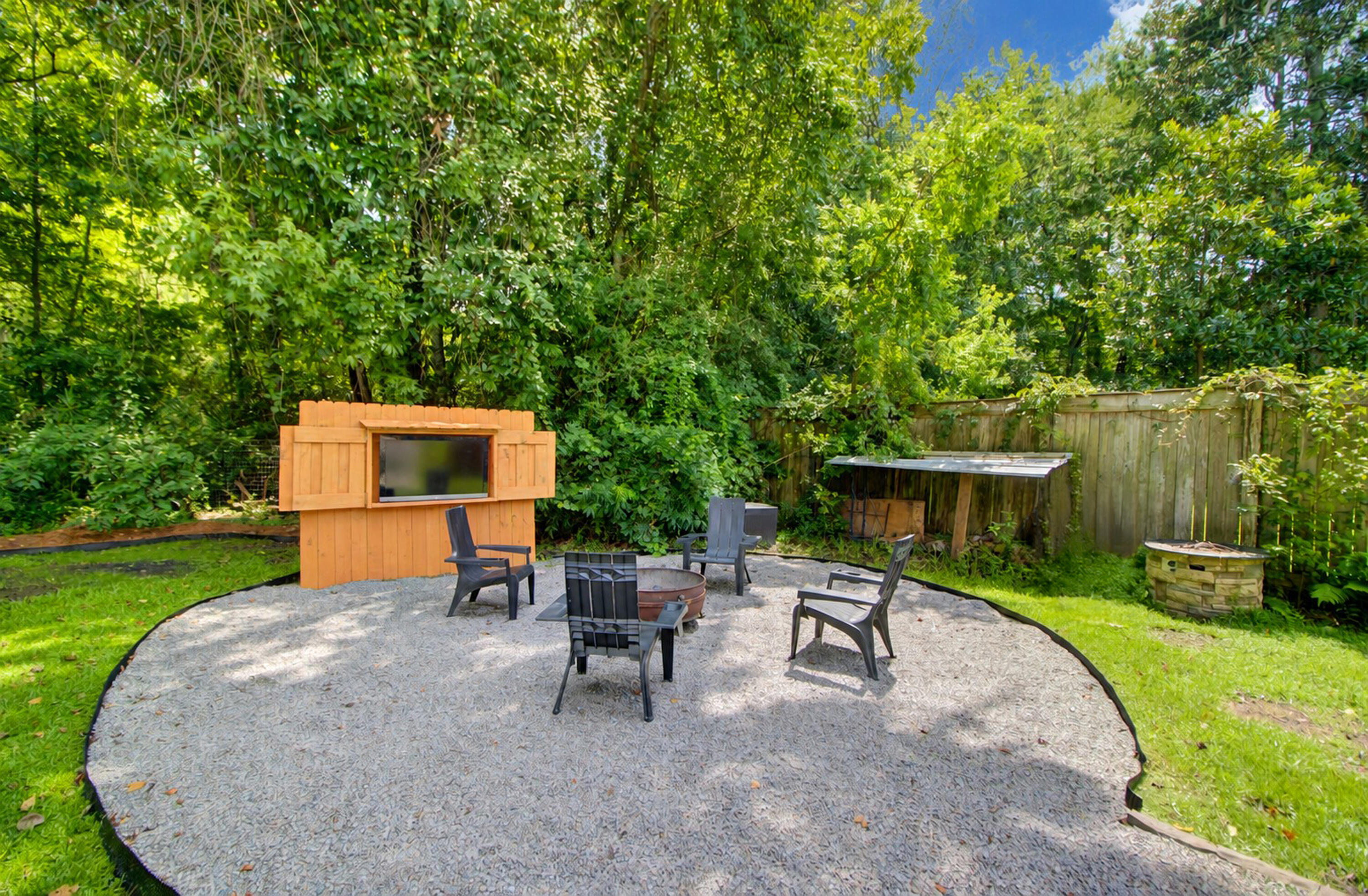 3485 Walter Drive