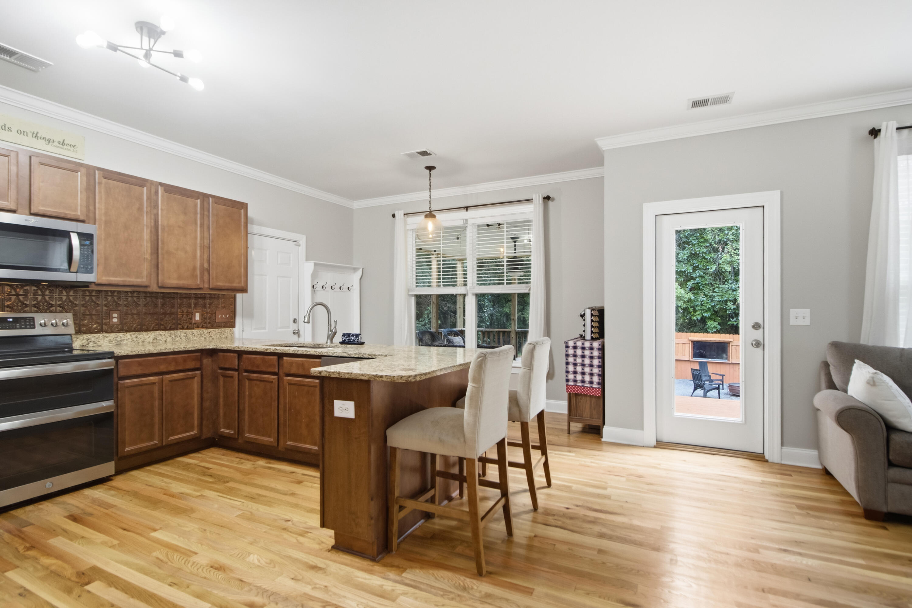 3485 Walter Drive