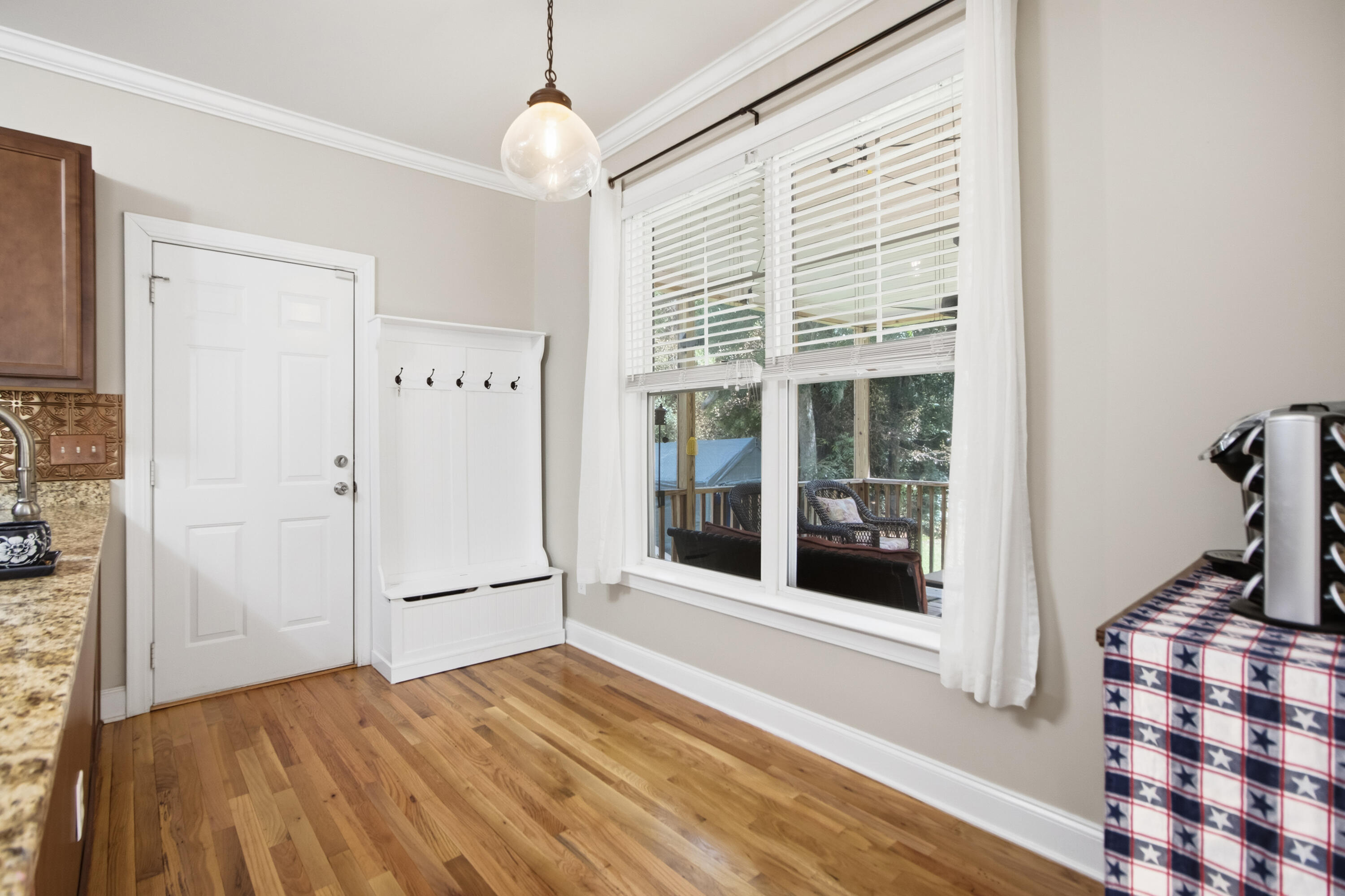 3485 Walter Drive