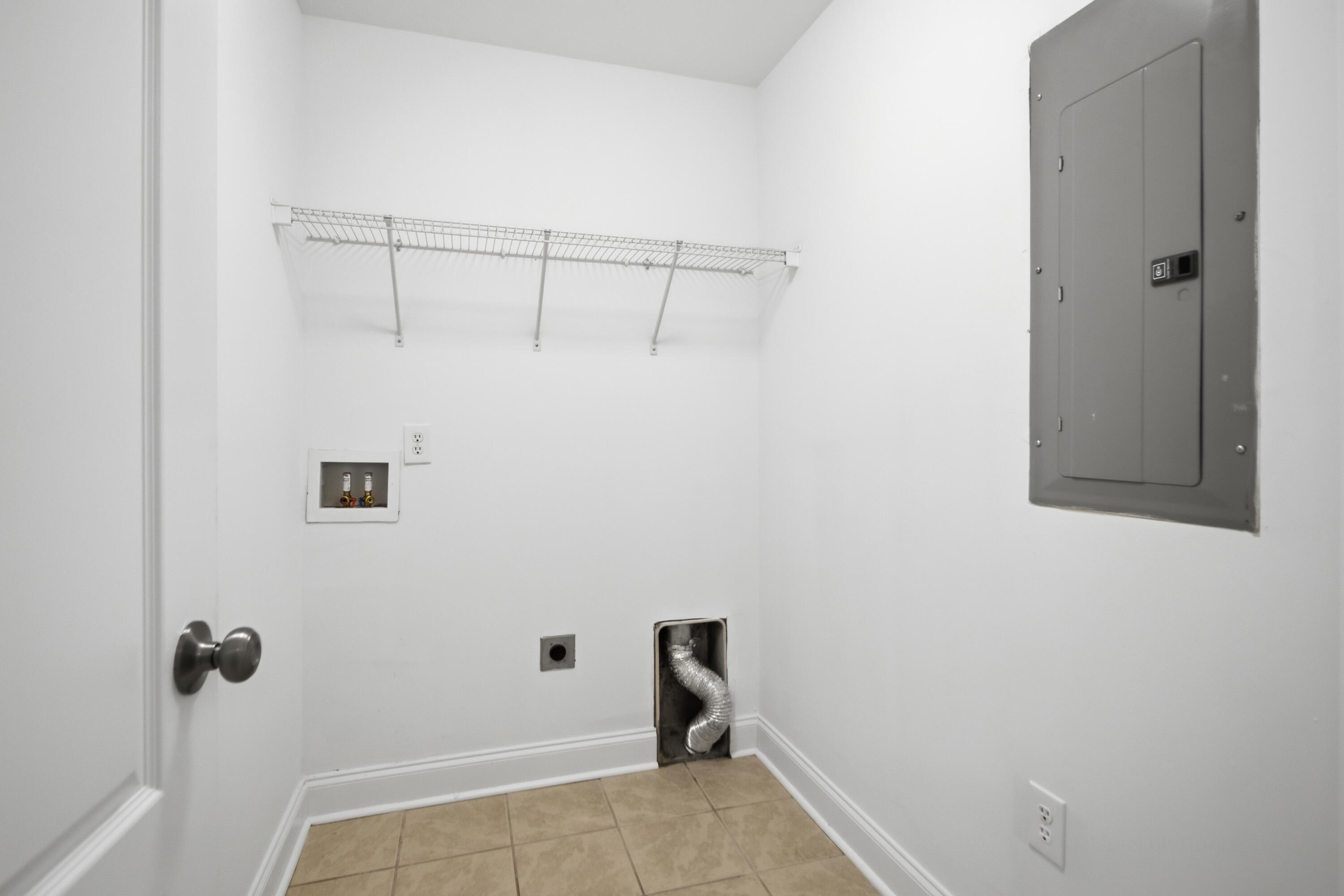 3253 Walter Drive