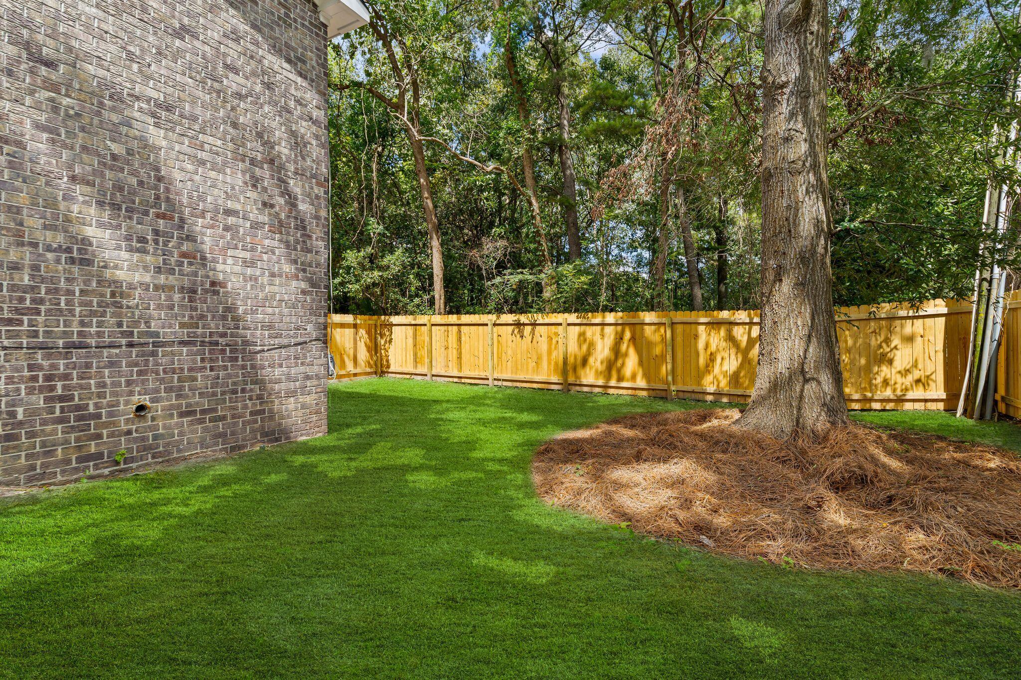 2402 Quail Hollow Court