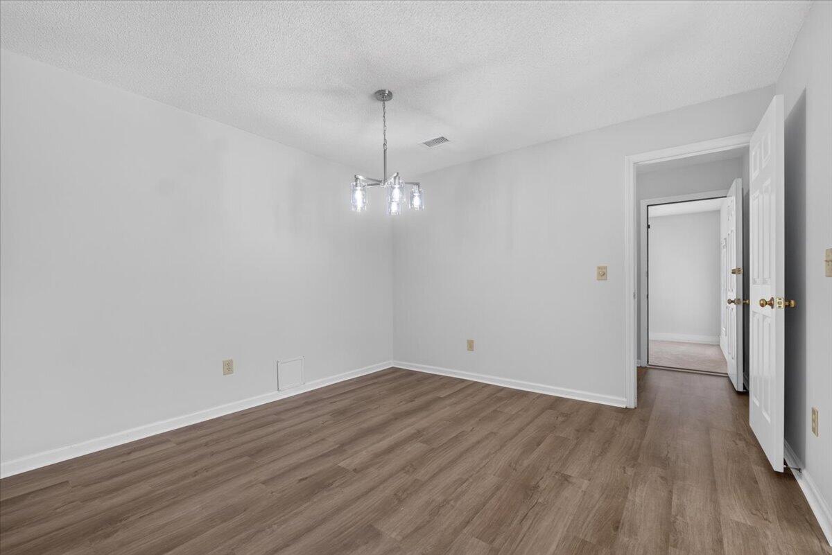 2876 N Moss Oak Lane