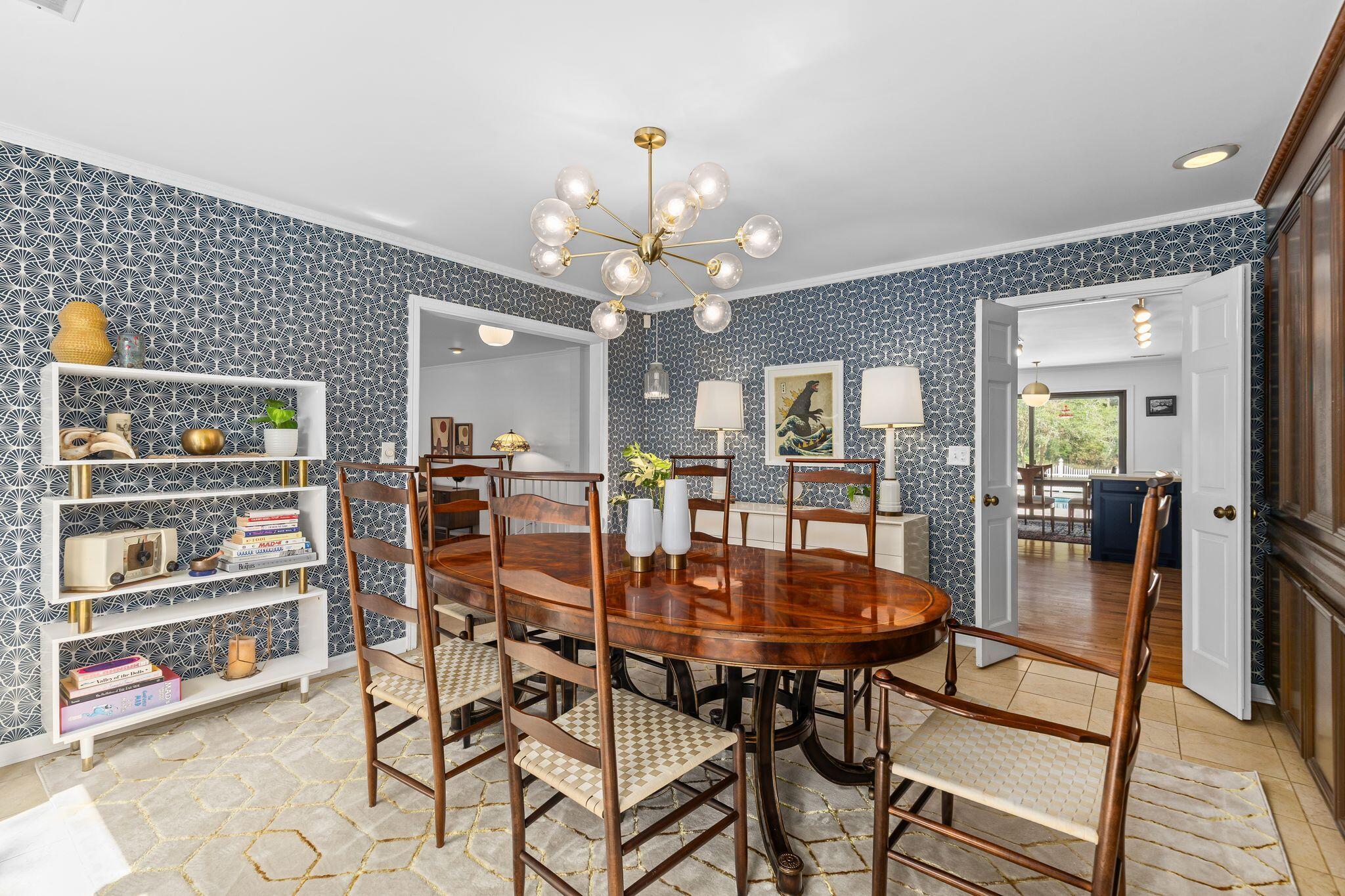 33 Town Creek Drive
