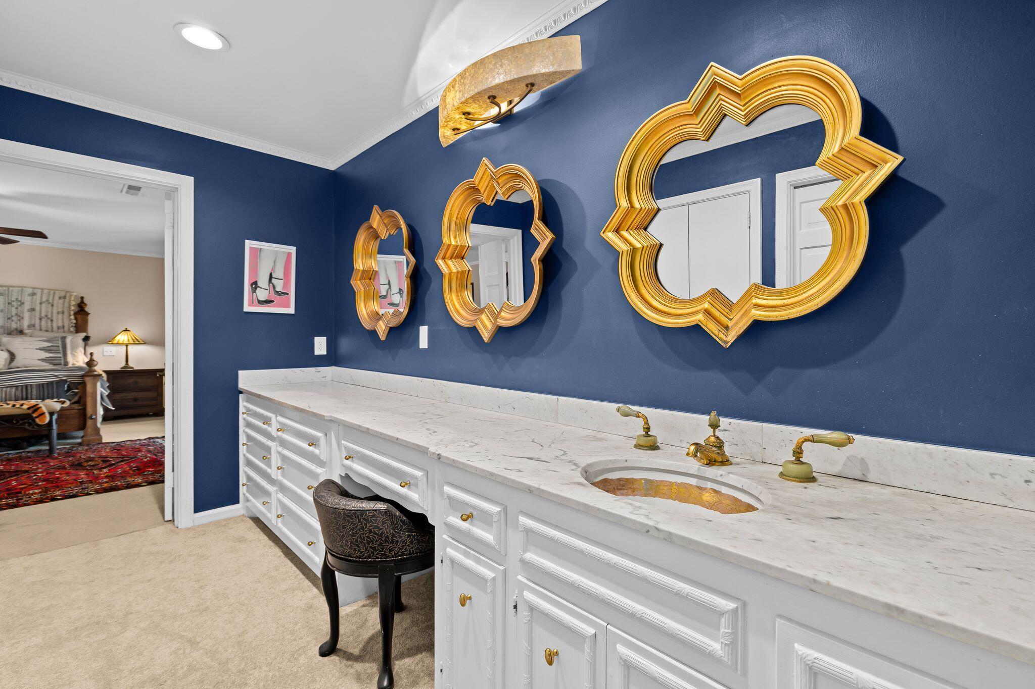33 Town Creek Drive