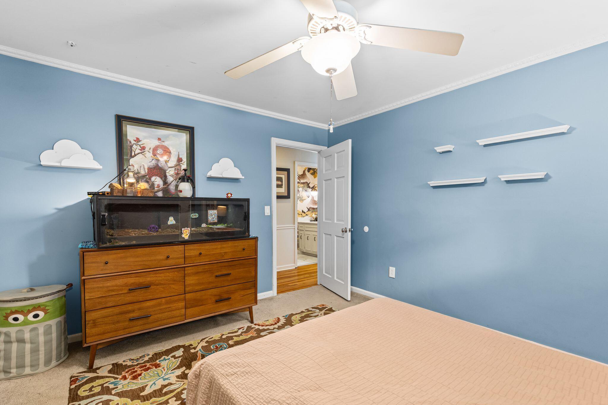 33 Town Creek Drive
