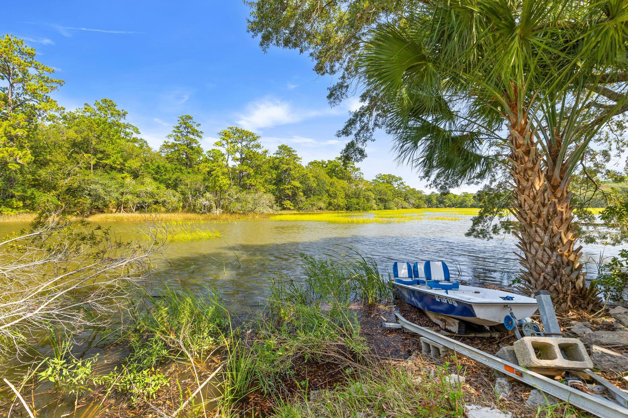 33 Town Creek Drive