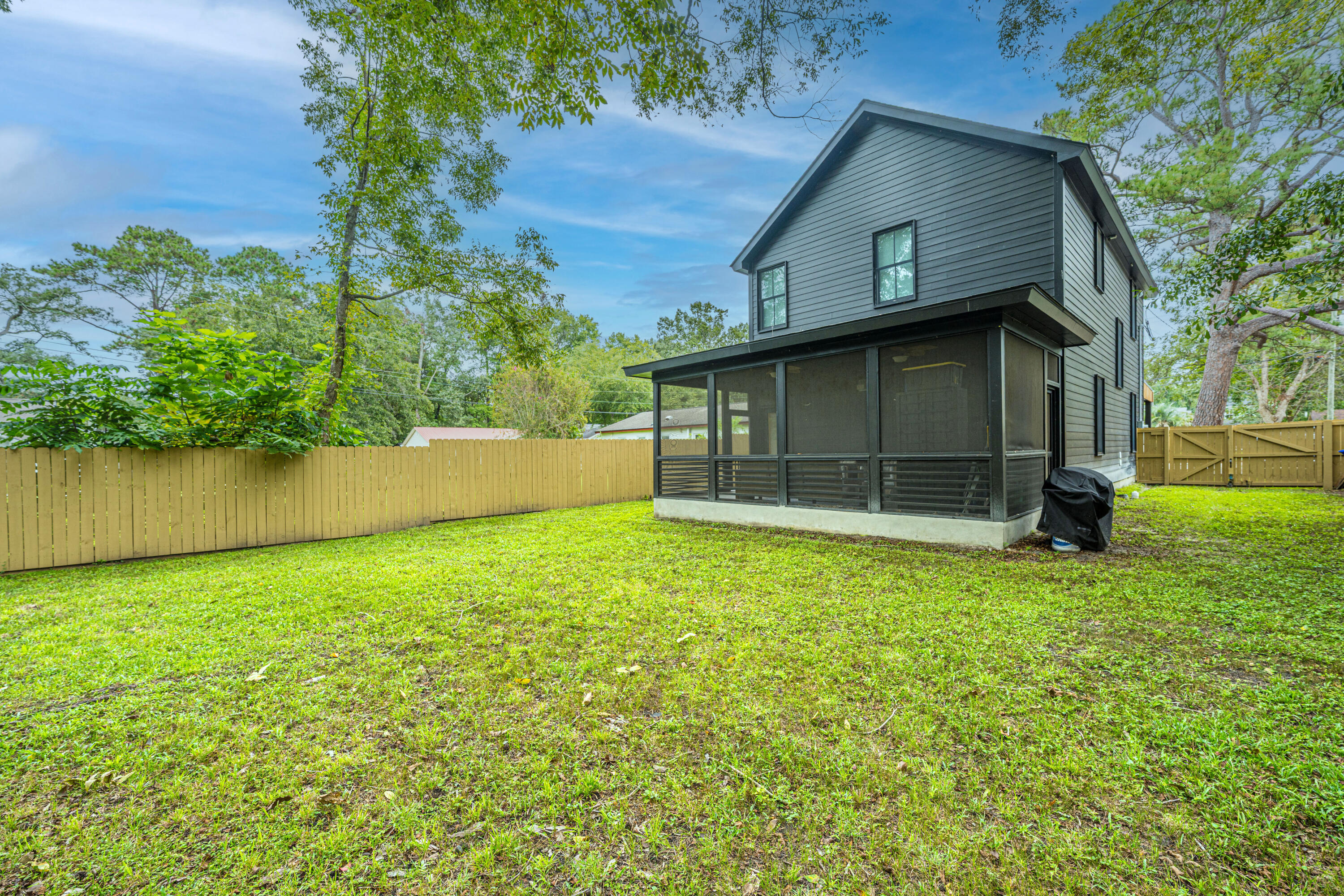 839 White Oak Drive