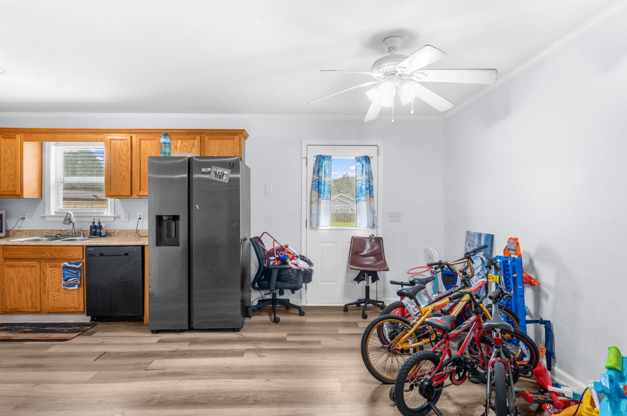 2557 Celestial Court