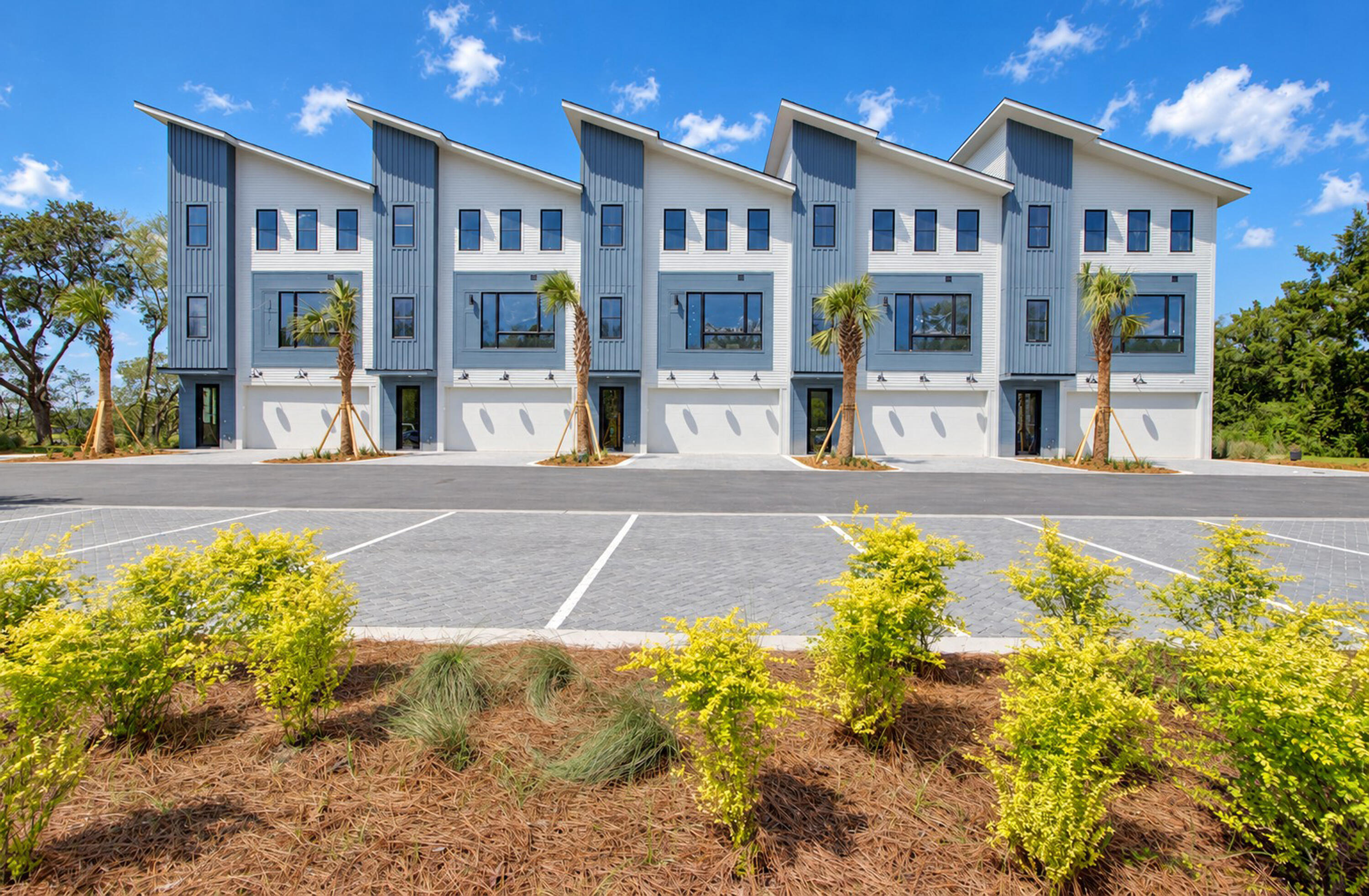834 Curved Creek Court