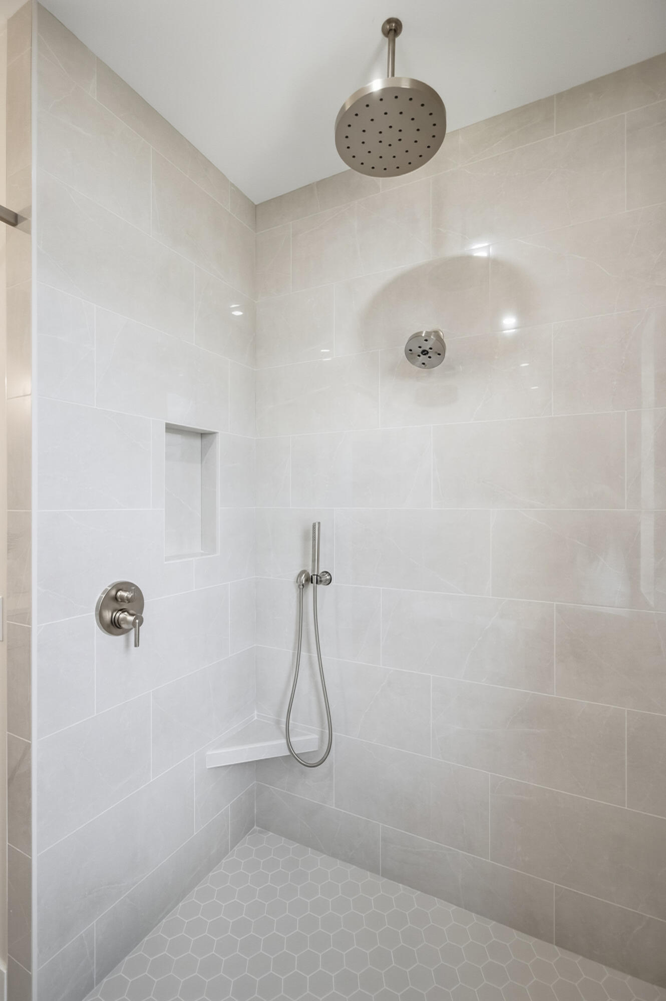 834 Curved Creek Court