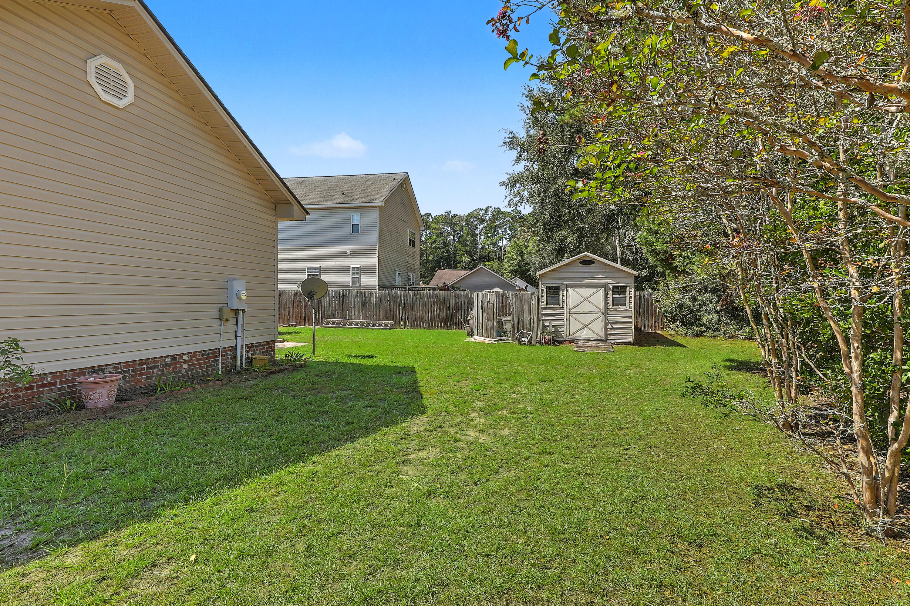 1186 Redbud Court