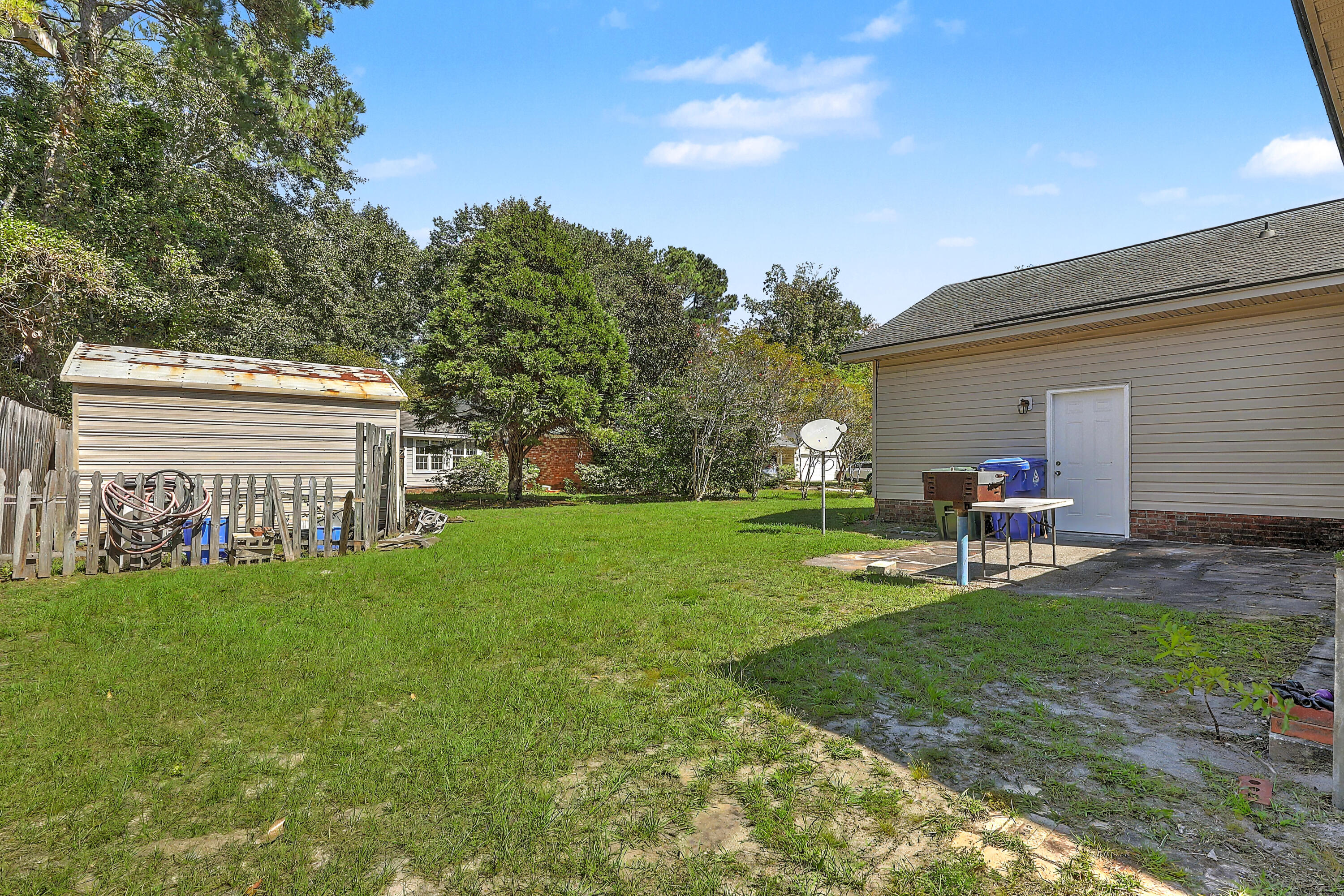 1186 Redbud Court