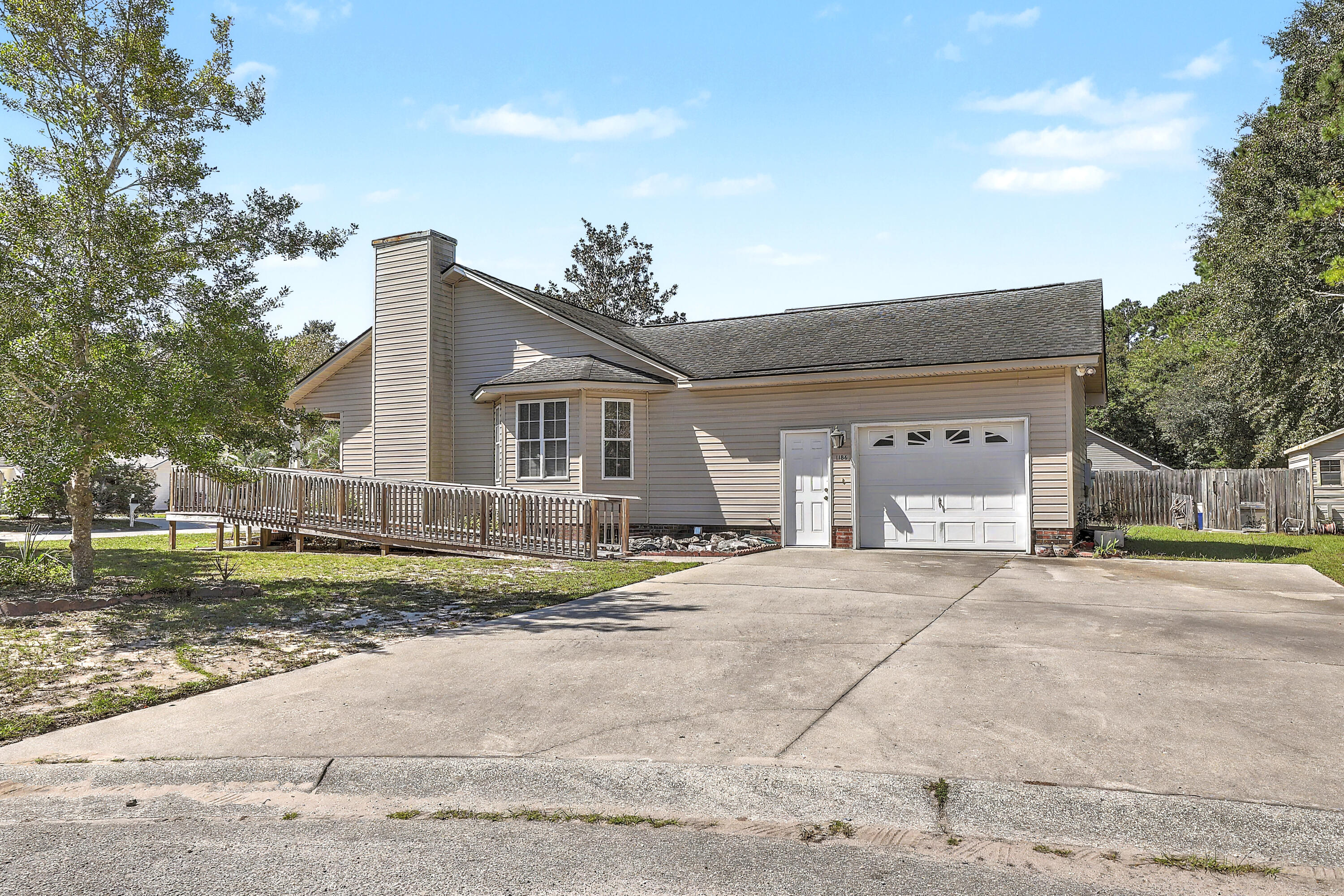 1186 Redbud Court