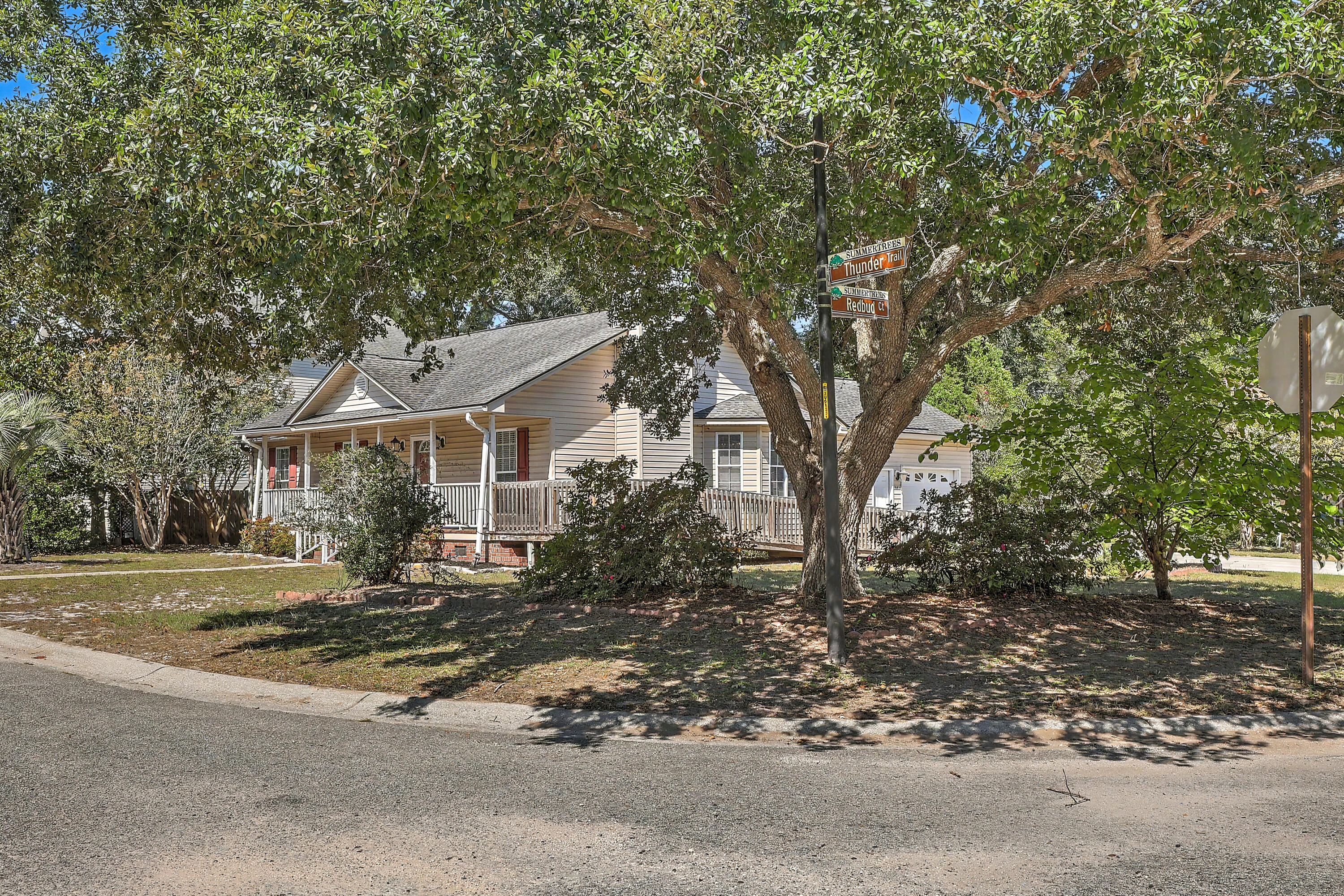 1186 Redbud Court