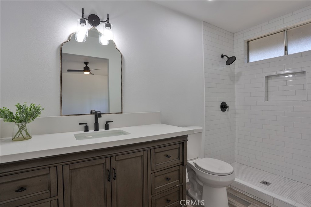 30150 Emerald Lane