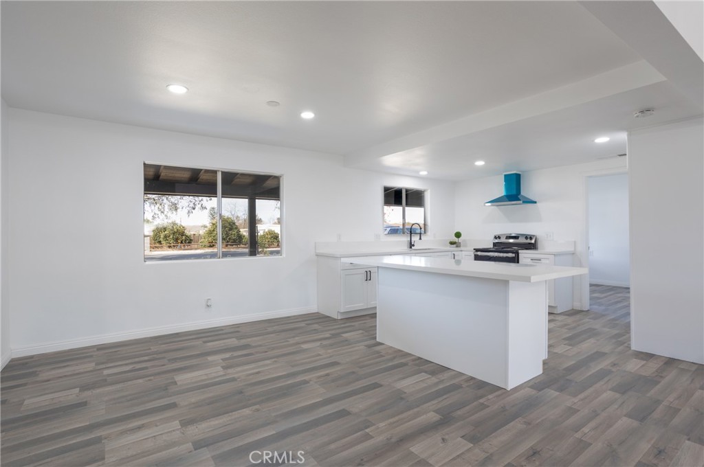 30150 Emerald Lane