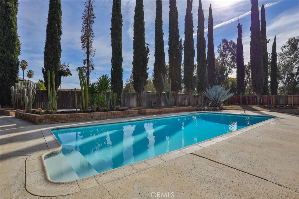 30150 Emerald Lane