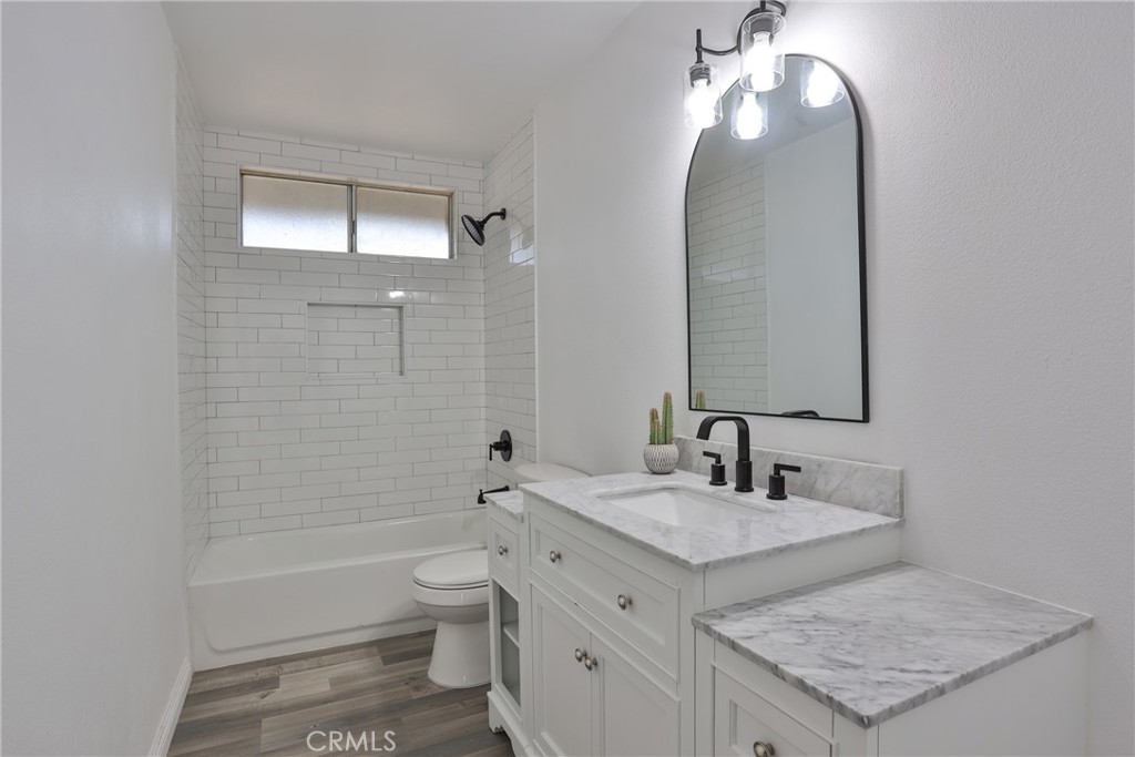 30150 Emerald Lane