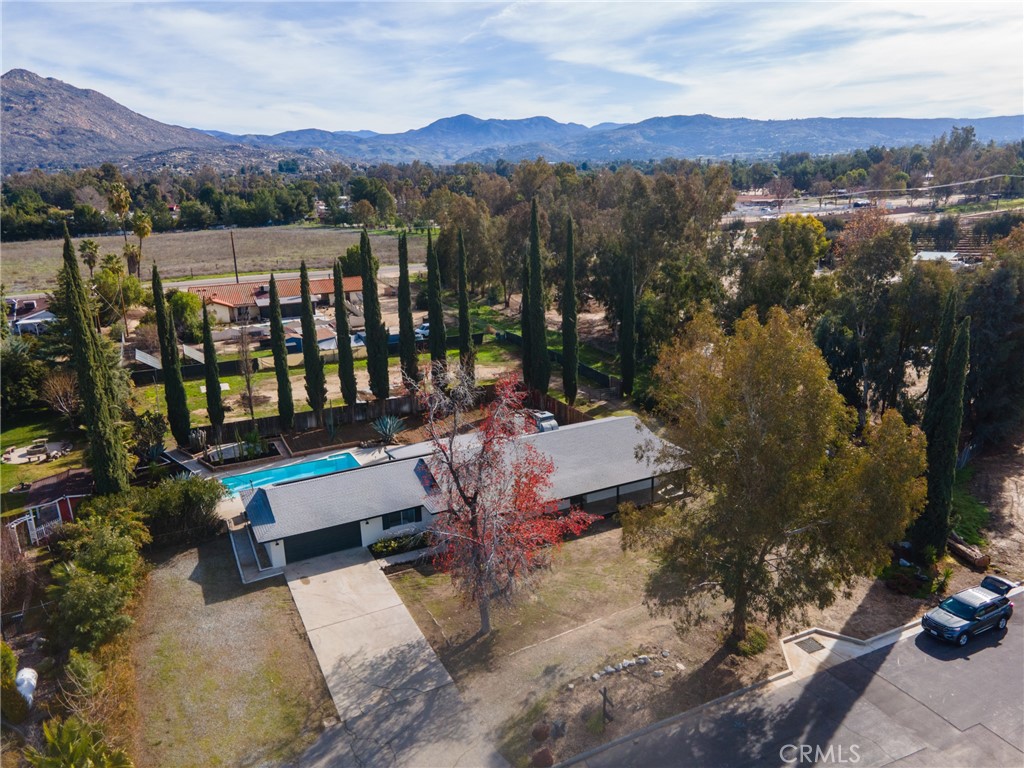 30150 Emerald Lane