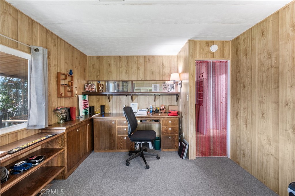 1739 Hoop Way