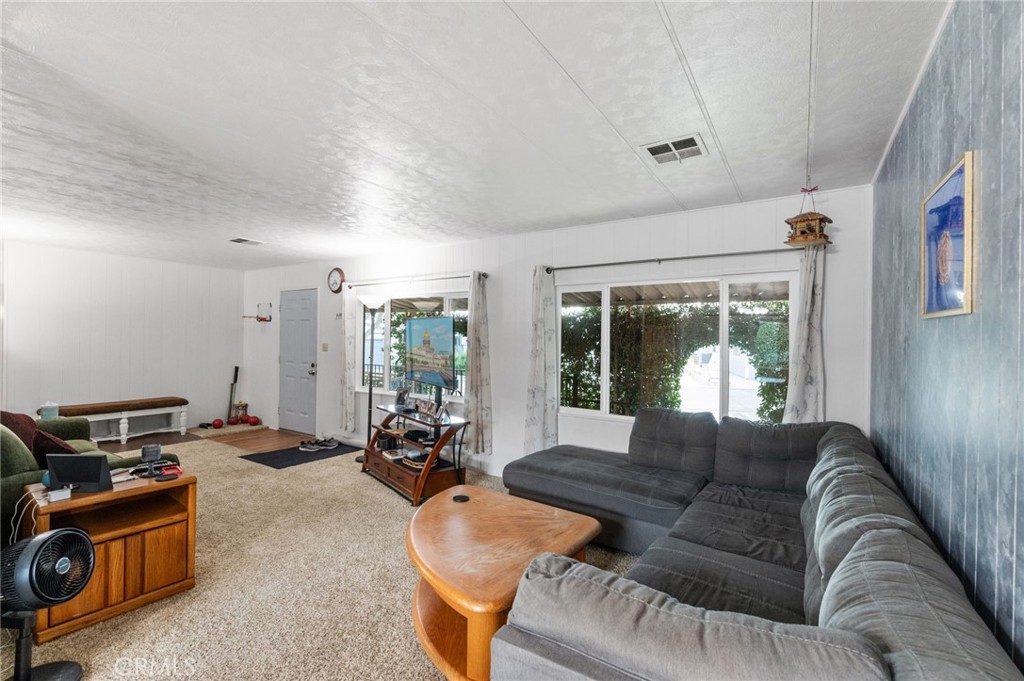 1739 Hoop Way