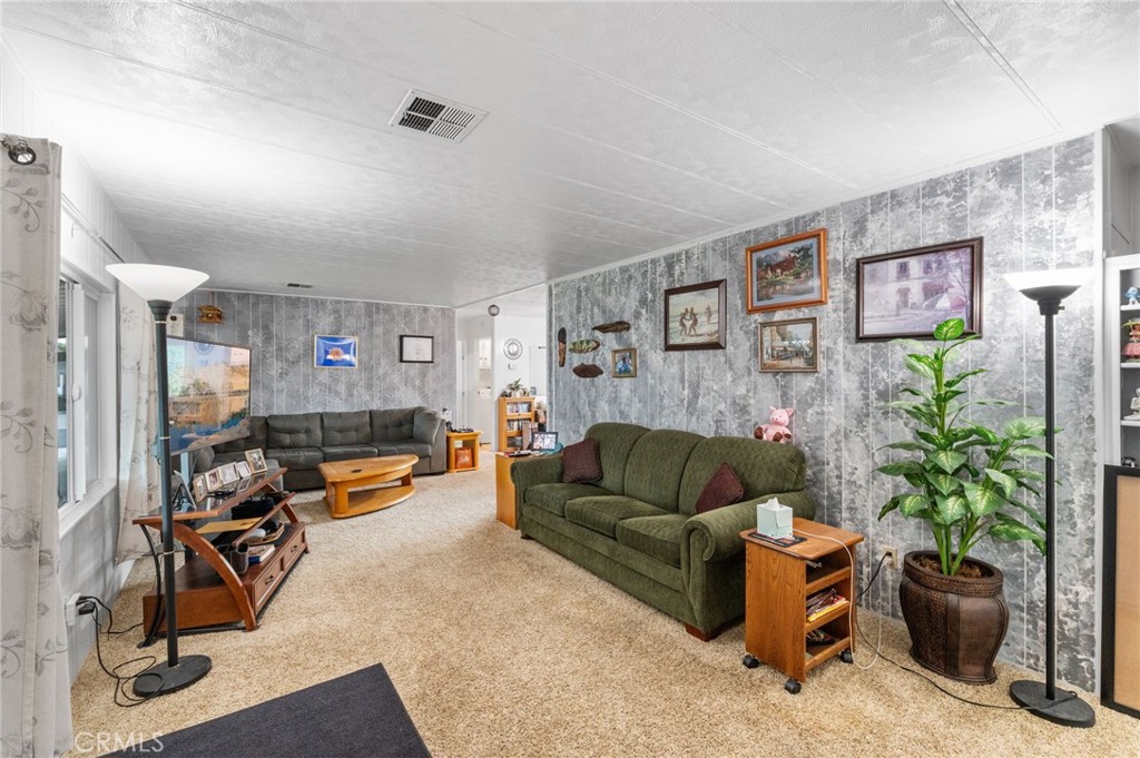 1739 Hoop Way
