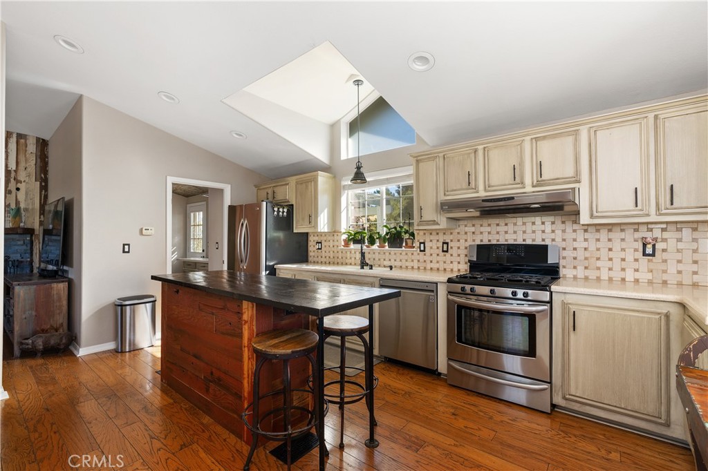 39530 Spanish Oaks Drive