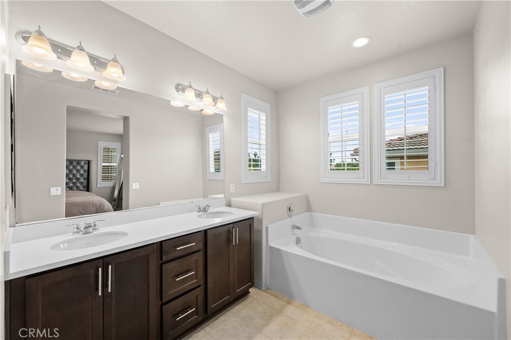26006 Chloe Place 38