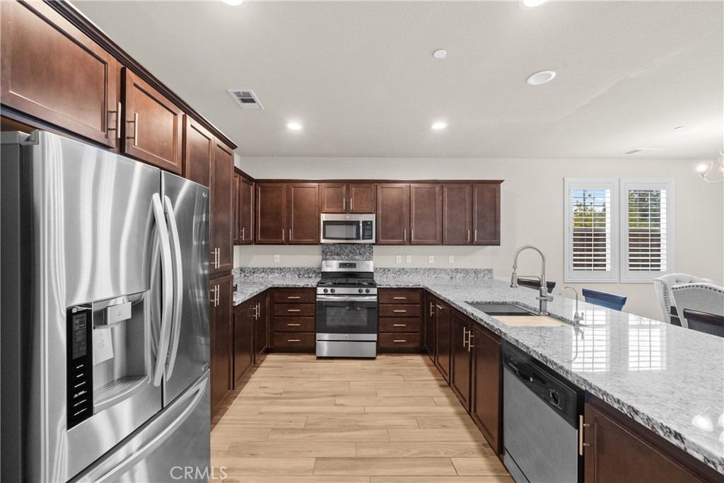 26006 Chloe Place 38