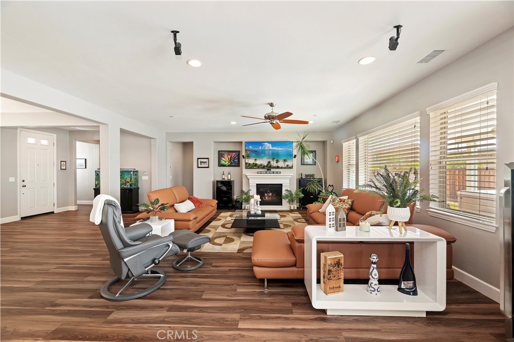 27843 Huron Court