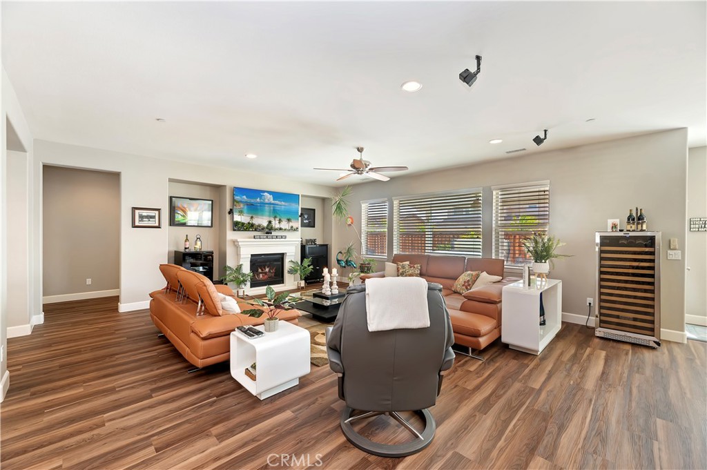27843 Huron Court