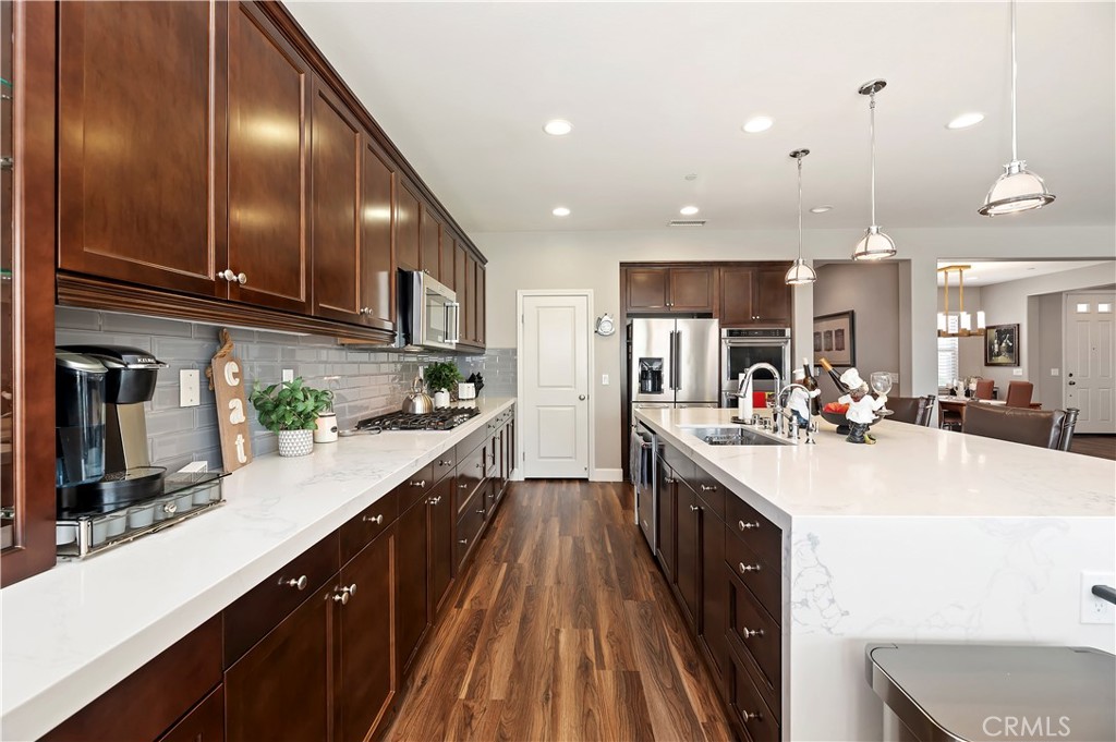27843 Huron Court