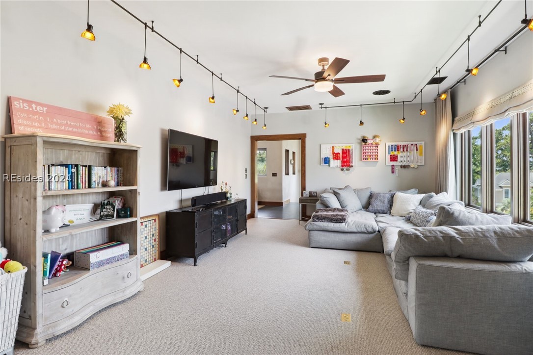 36 Plumbridge Circle