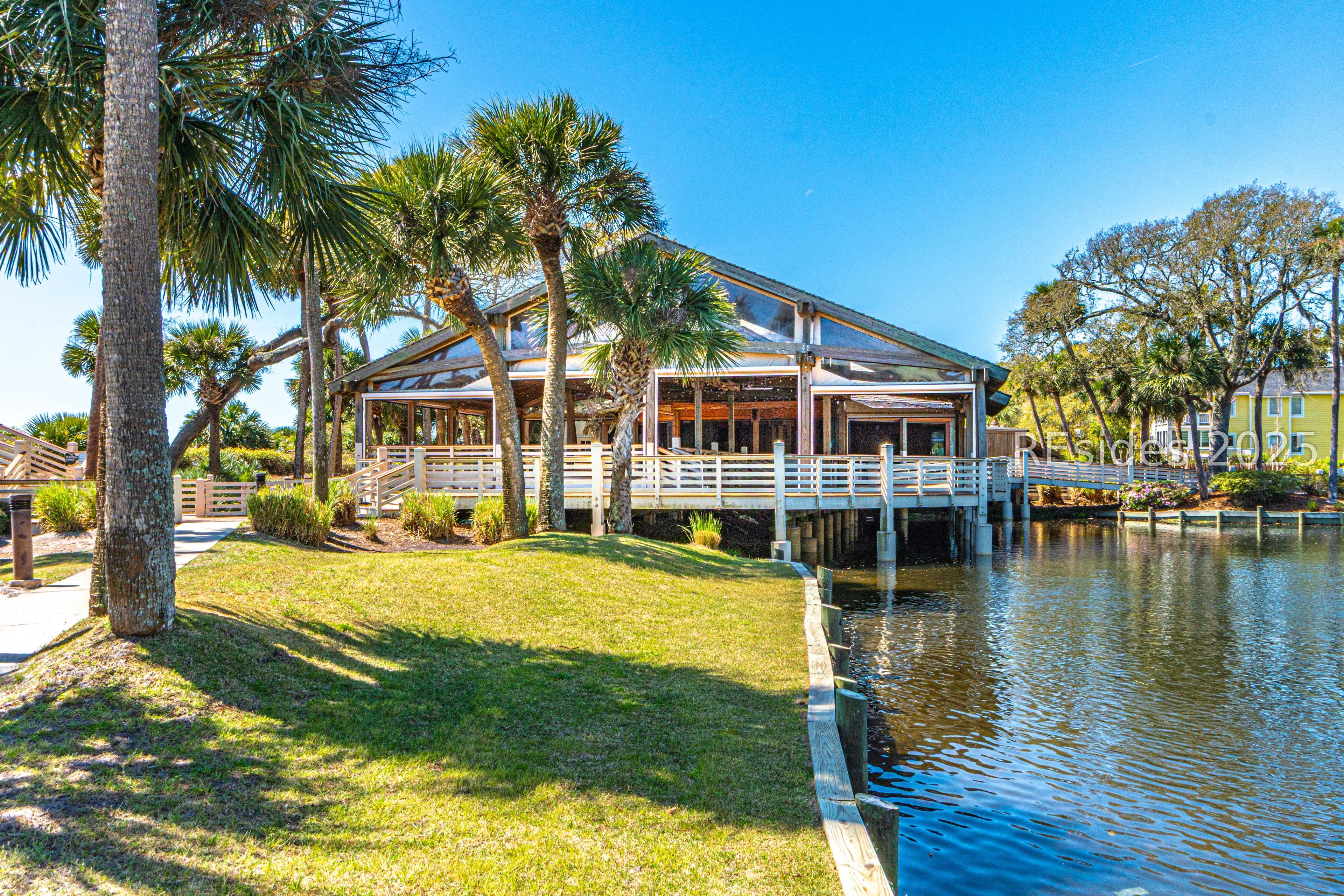 100 Shipyard Drive Unit: 703