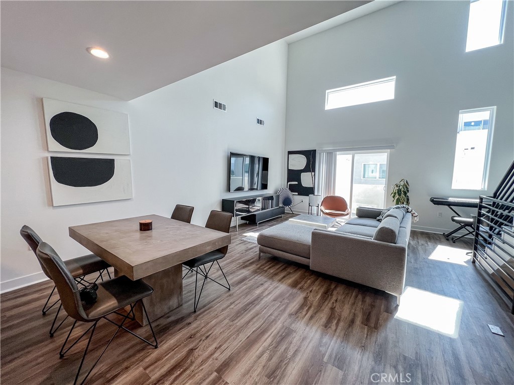 5619 N Bella Blanco Drive