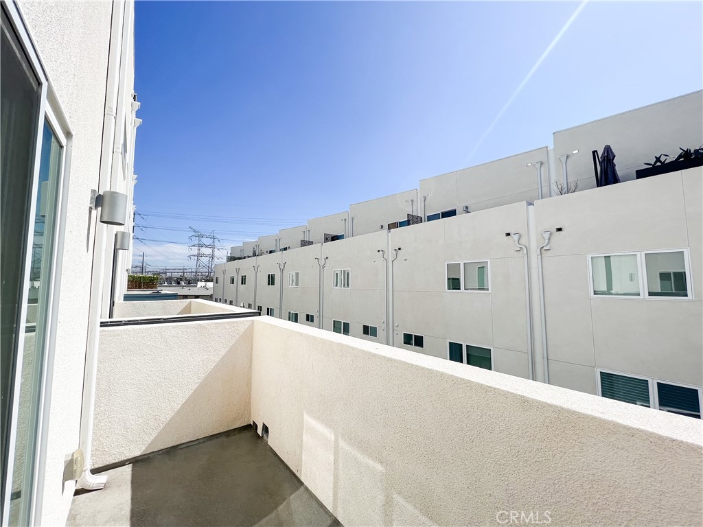 5619 N Bella Blanco Drive