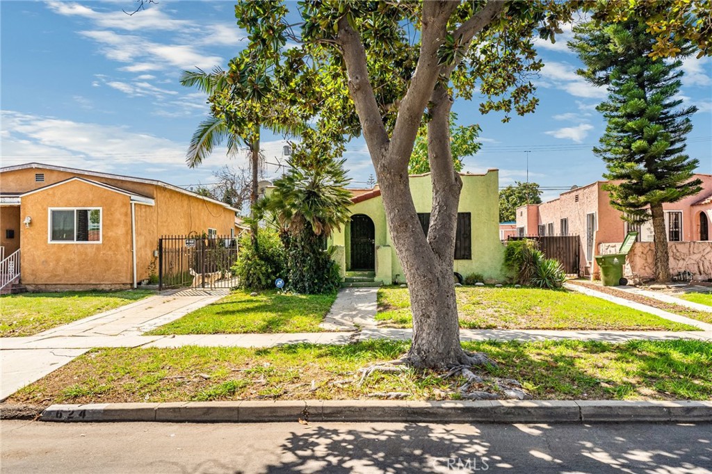 624 W 102nd Street