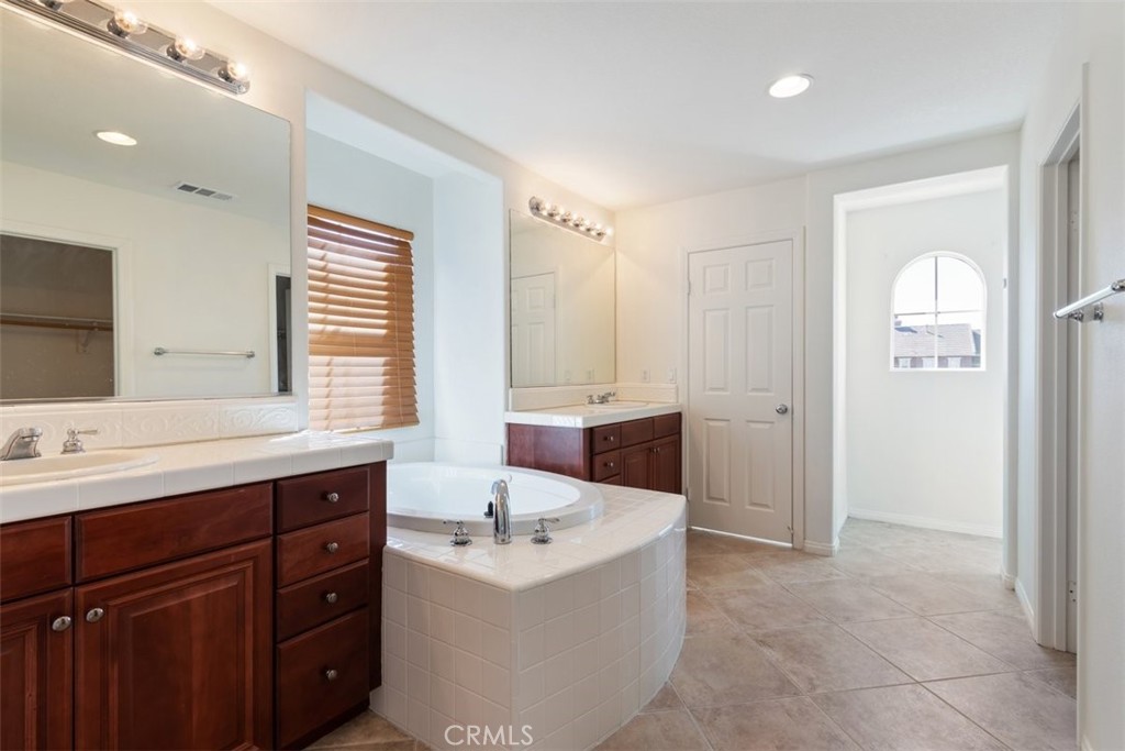 39438 Desert Lilly Court