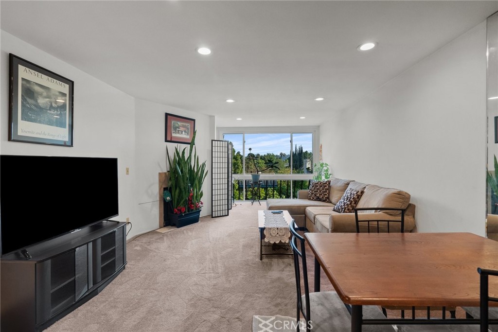 12720 Burbank Boulevard 228