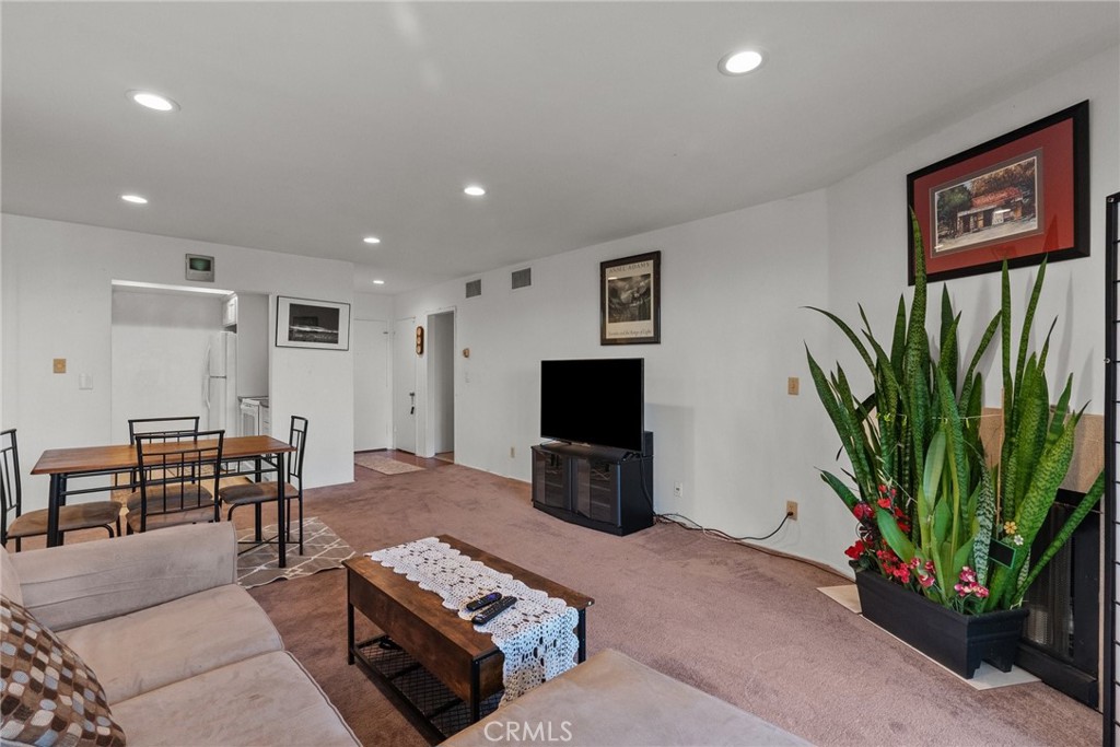 12720 Burbank Boulevard 228