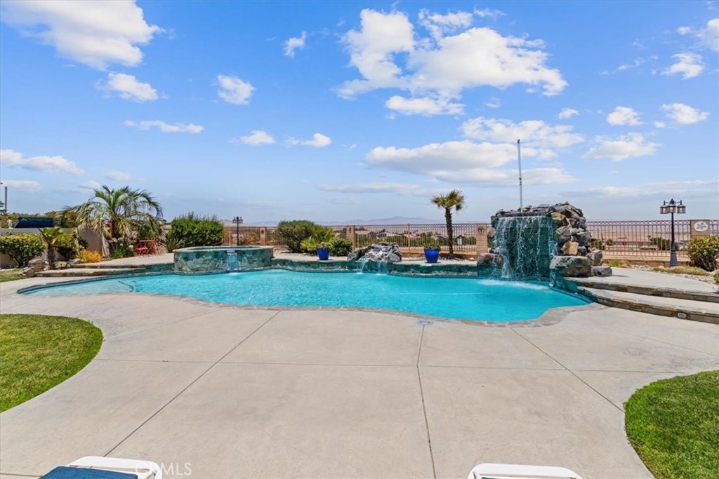 6907 Cabernet Road
