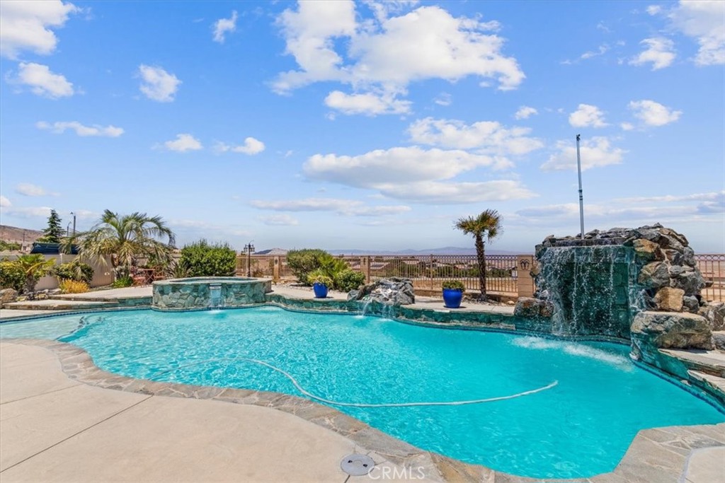 6907 Cabernet Road