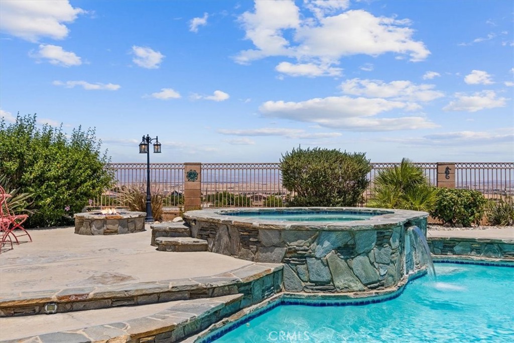 6907 Cabernet Road