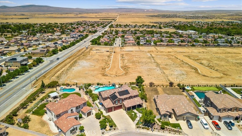 6907 Cabernet Road