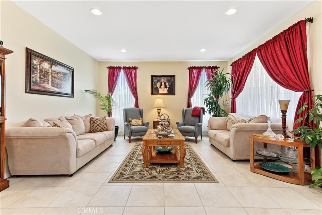 6907 Cabernet Road