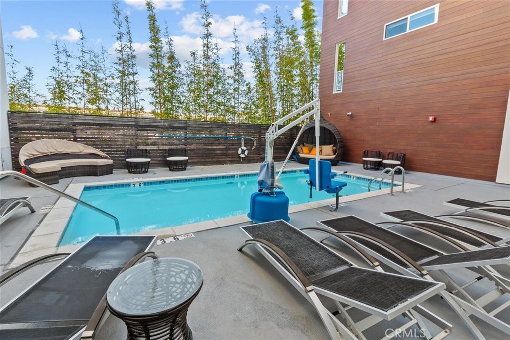 4140 Glencoe Avenue 608